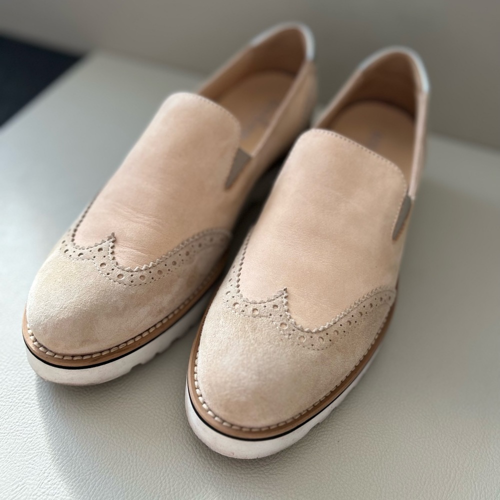 Hogan pre owned leather flats in base